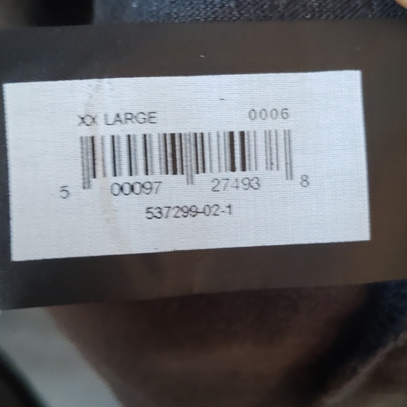 YZY x GAP Black Tee - Picture 5 of 5